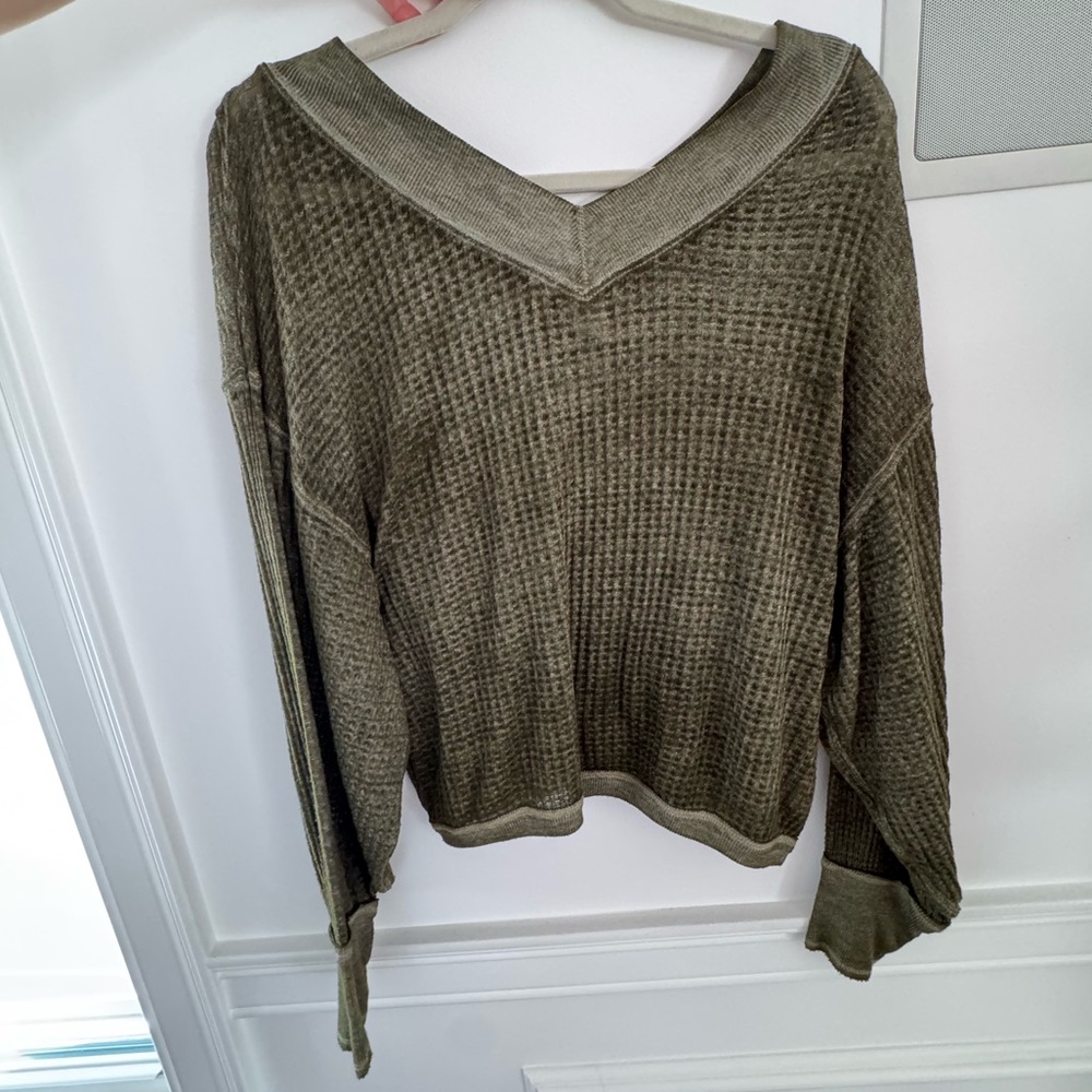 WE THE FREE V-Neck Waffle Sweater